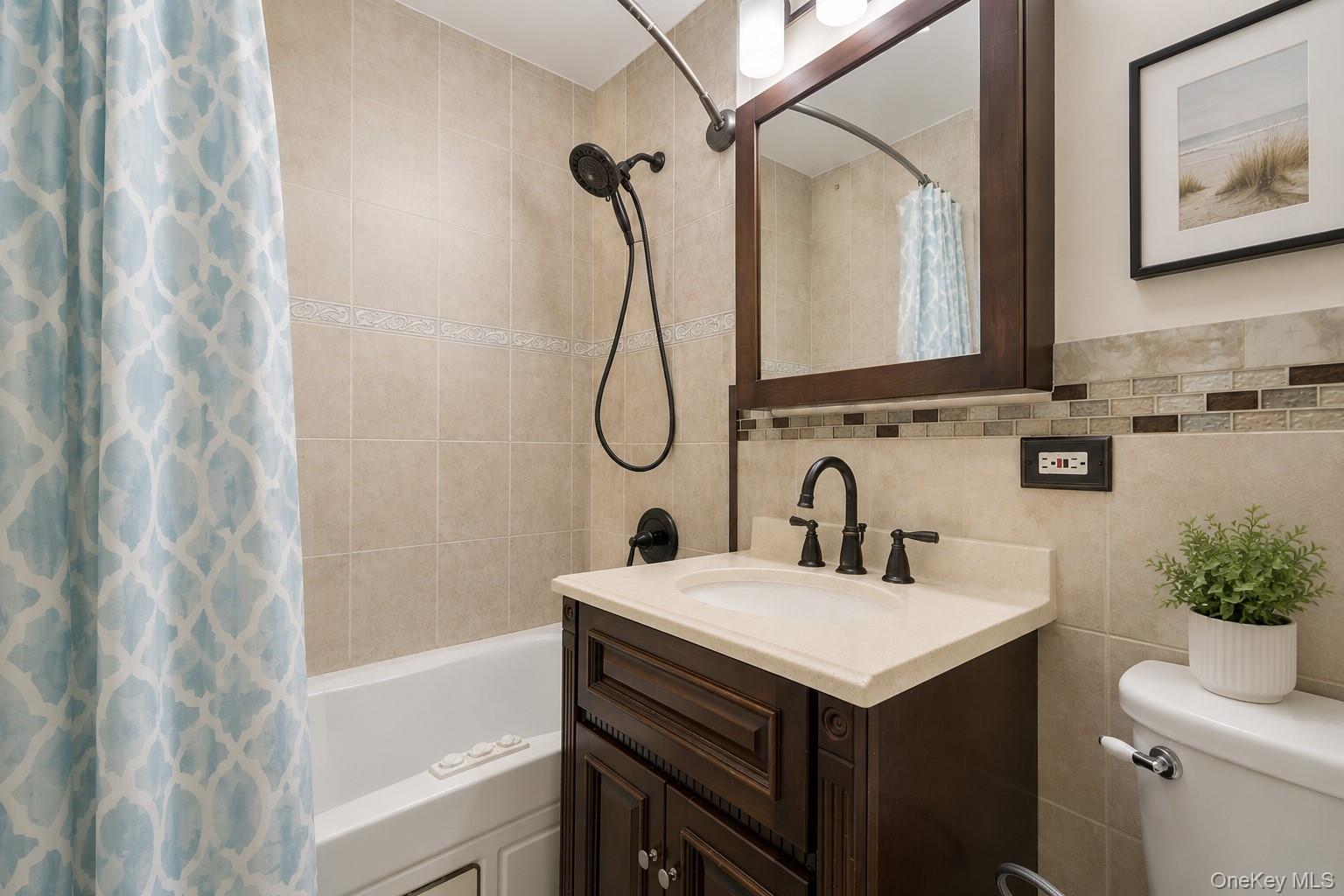 420 Shore Road Unit: 3M