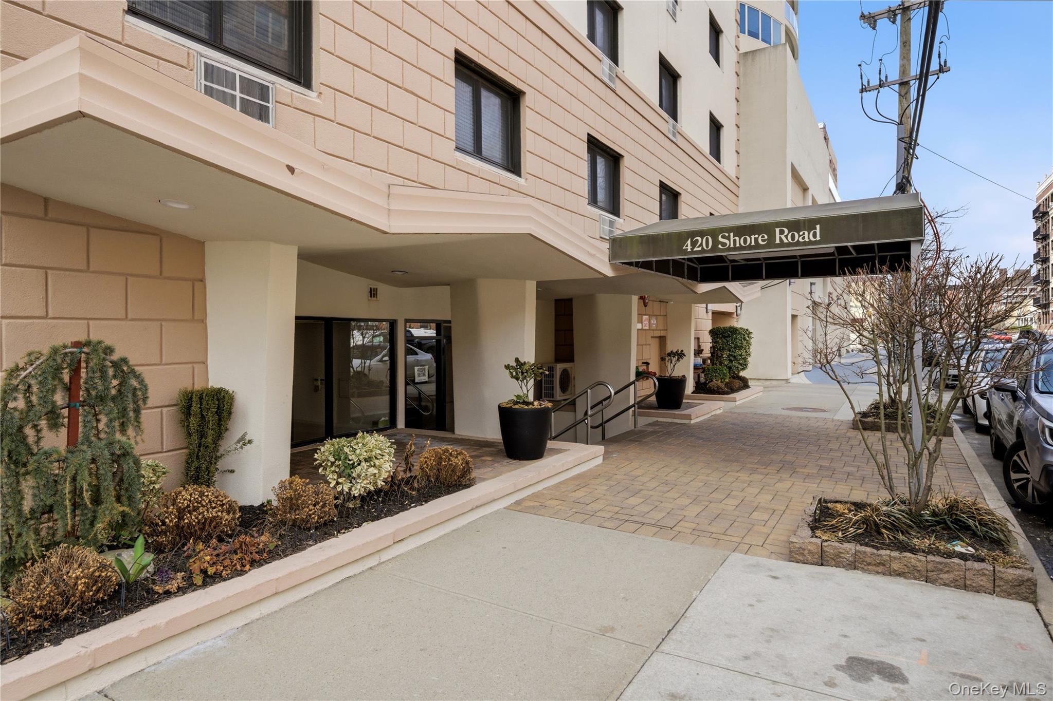 420 Shore Road Unit: 3M