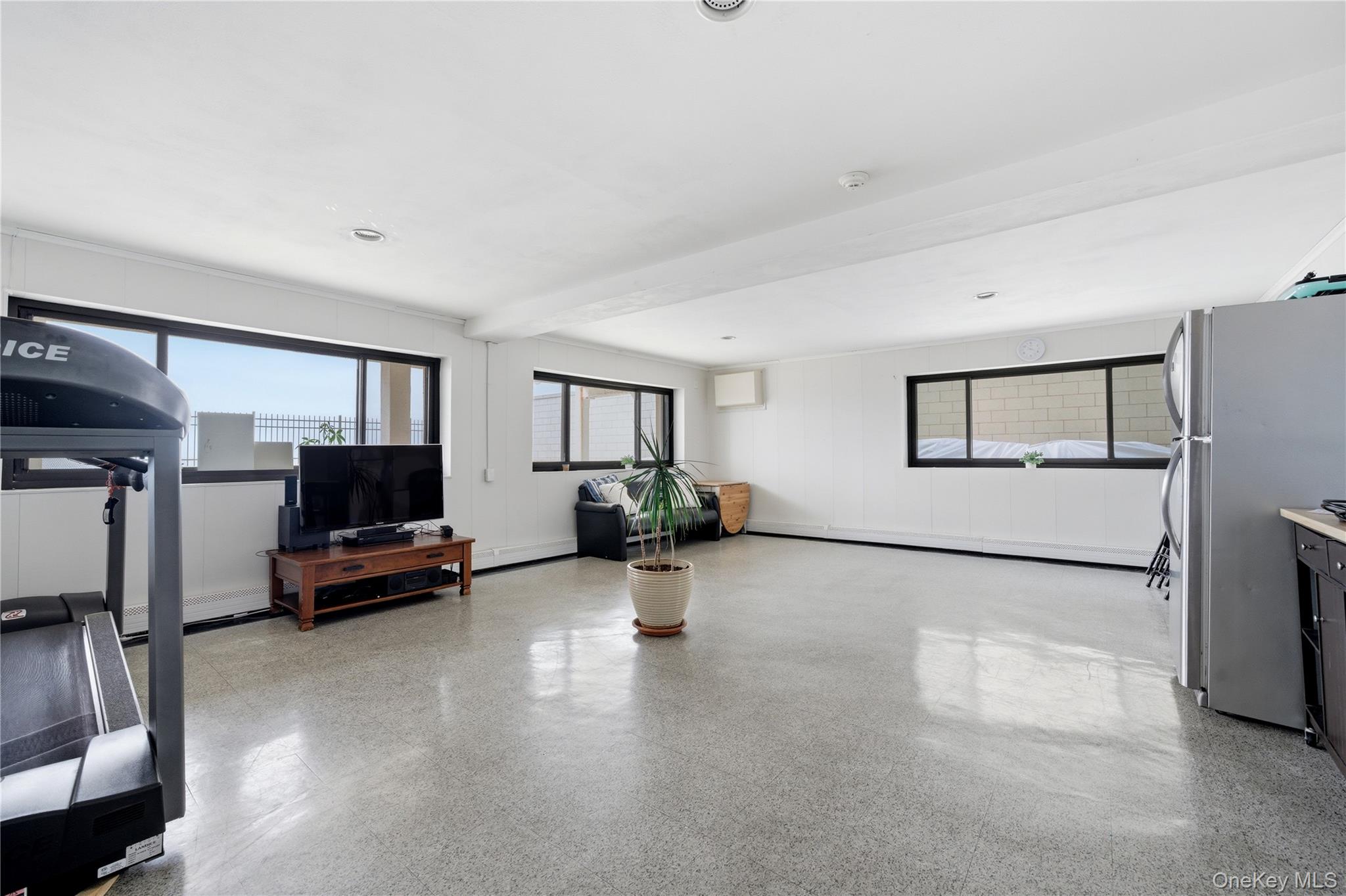 420 Shore Road Unit: 3M