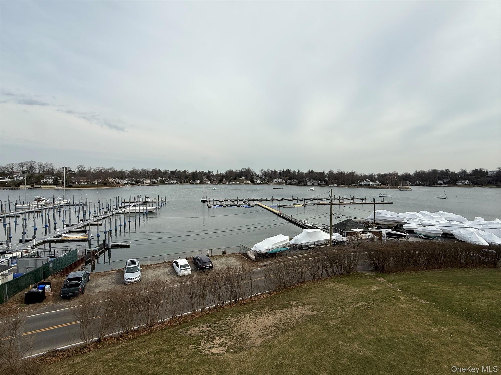 307 W Shore Road Unit: 5