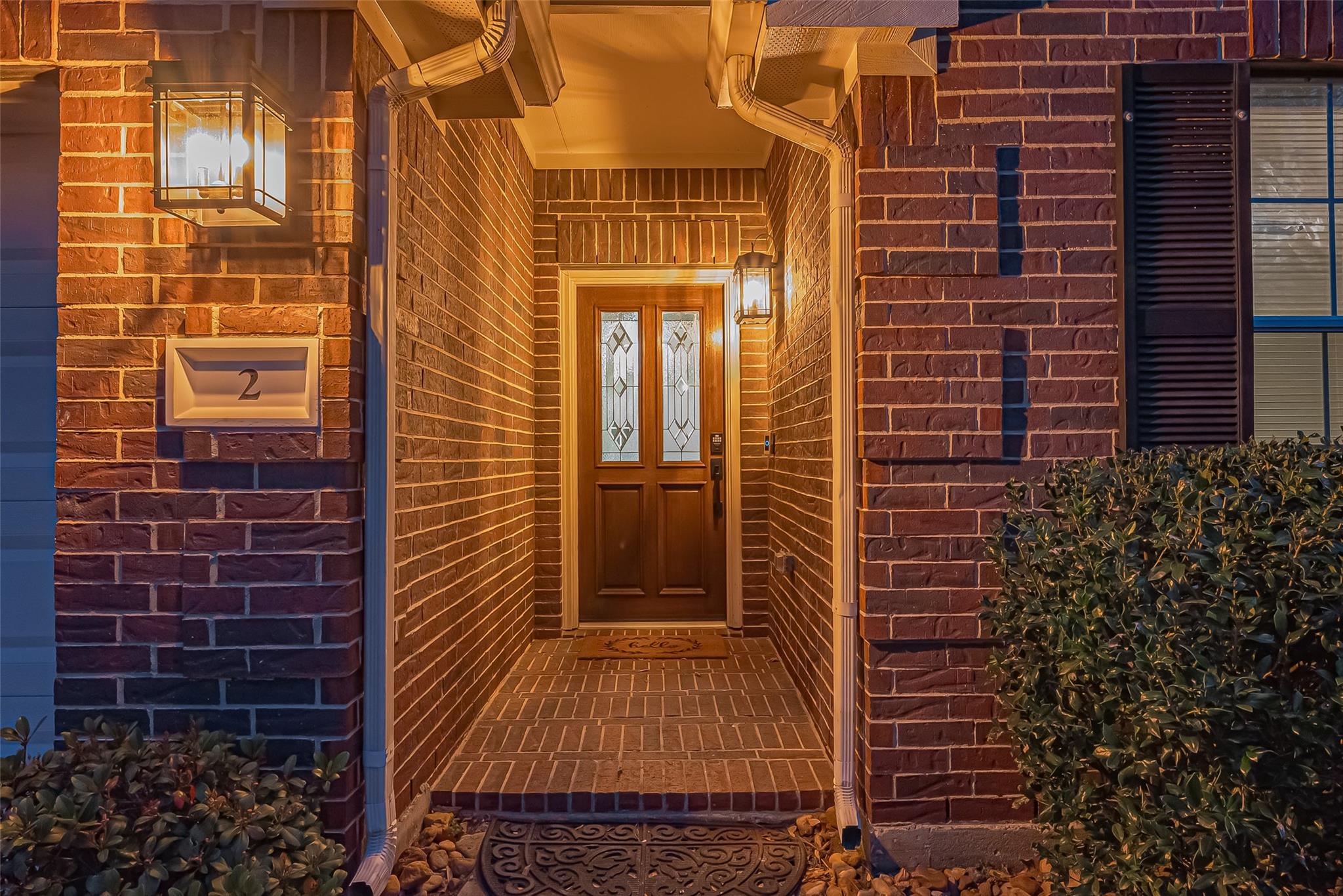 2 Garden Lodge Place