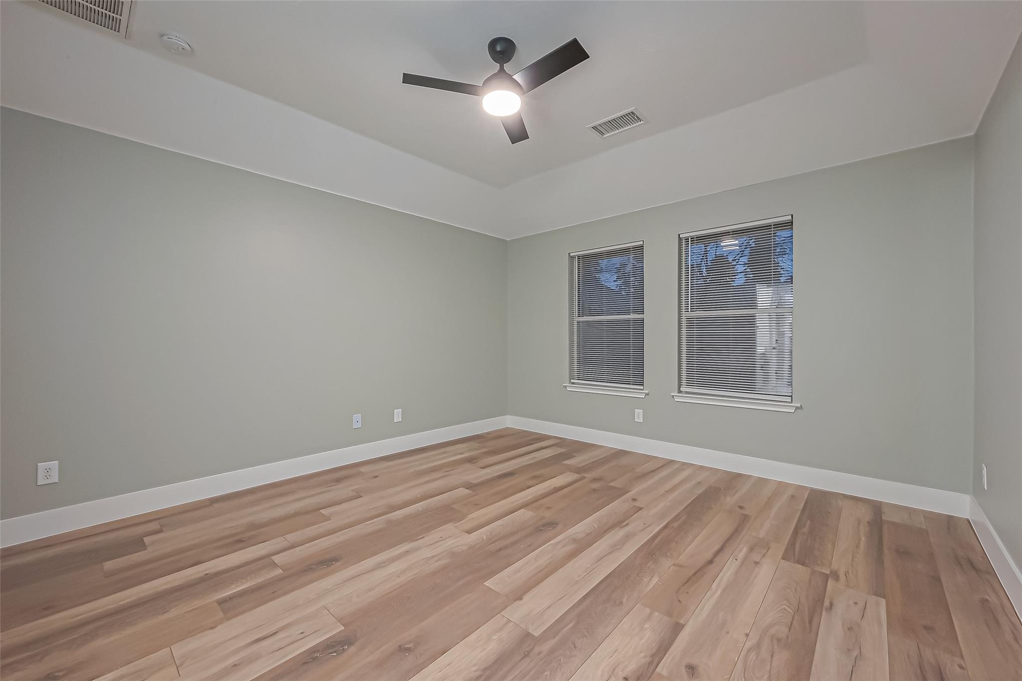 2 Garden Lodge Place
