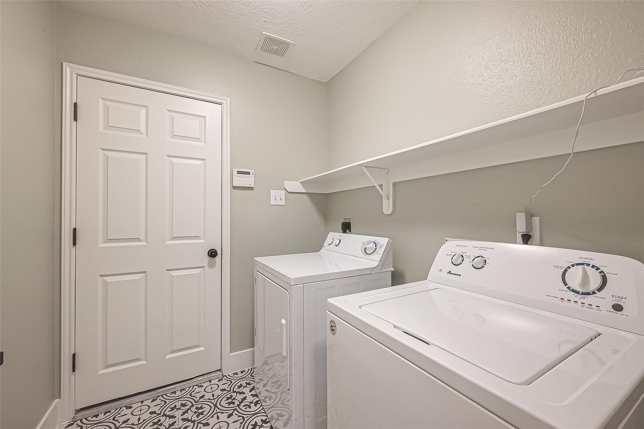 2 Garden Lodge Place