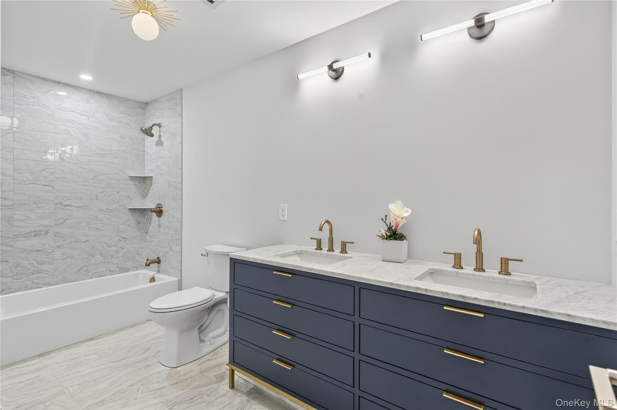 14 Warwick Isle Boulevard