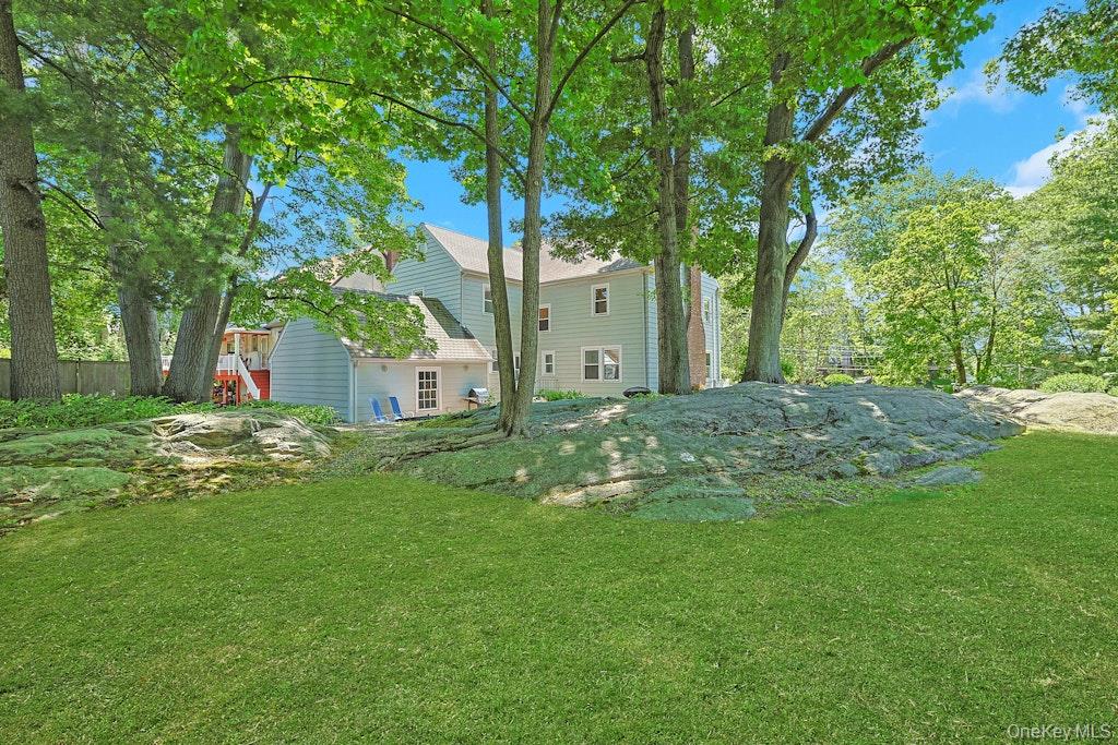 91 Vaughn Avenue