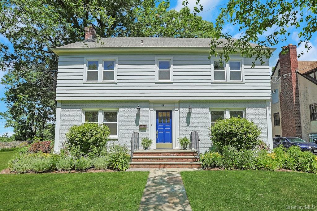 91 Vaughn Avenue