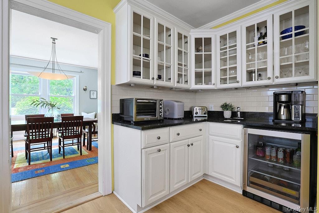91 Vaughn Avenue