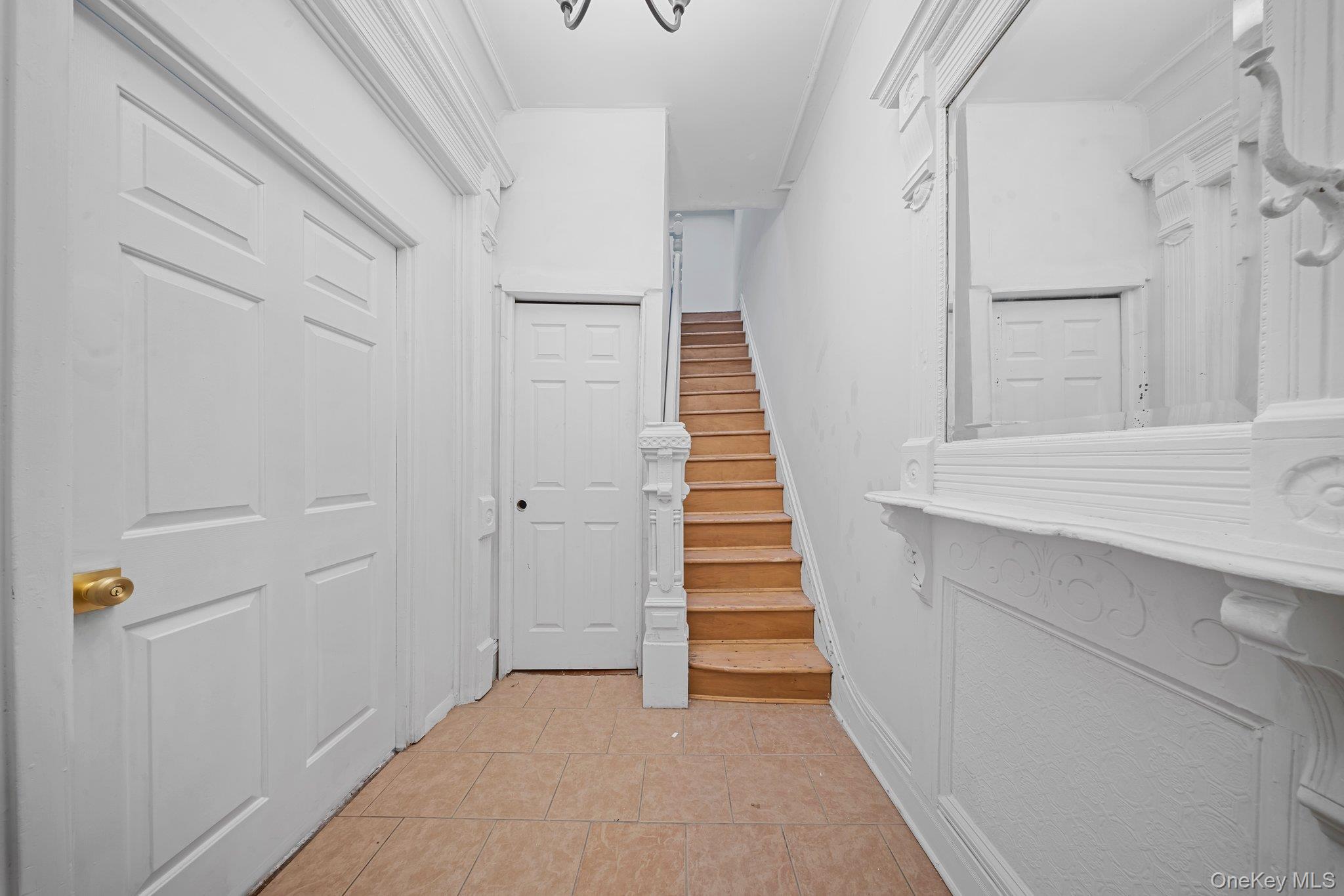 1207 Hancock Street Unit: 2