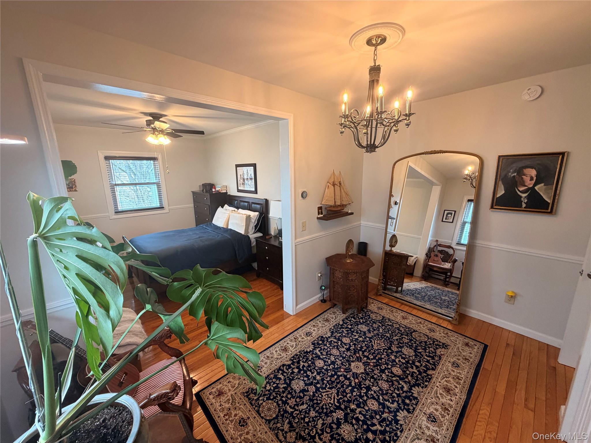 81 S Mesier Avenue Unit: Bottom