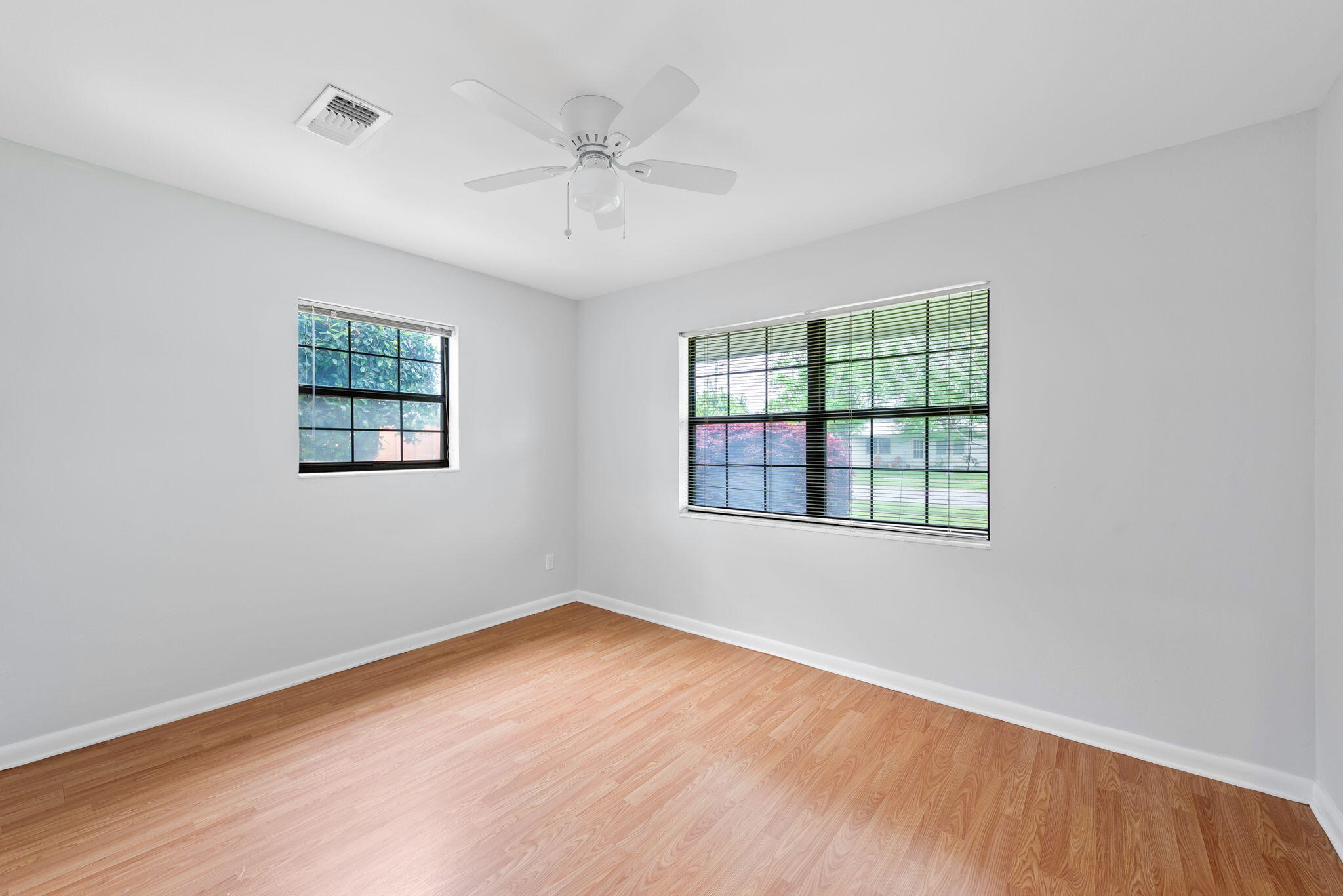 240 W W Lorraine Dr Drive