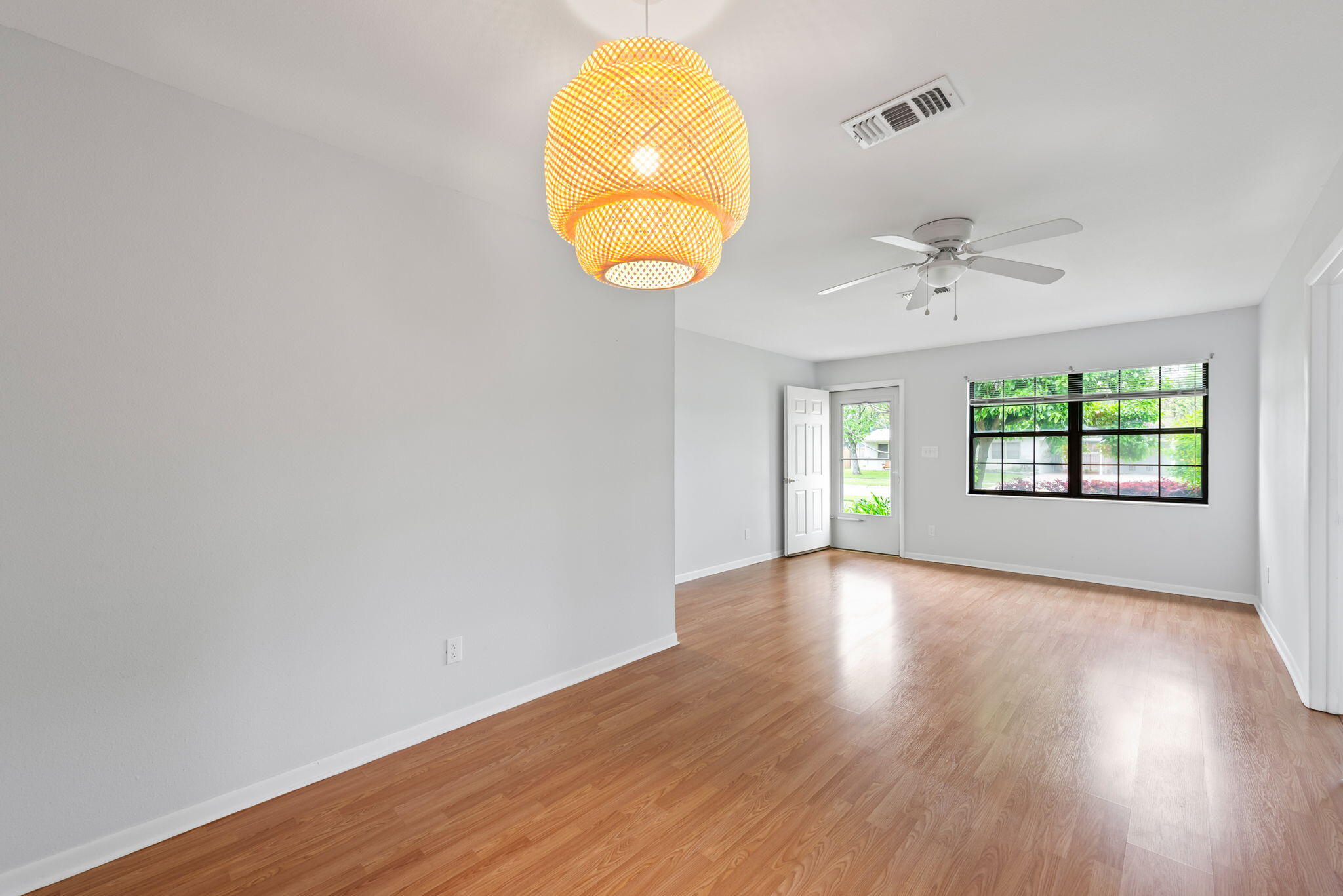 240 W W Lorraine Dr Drive