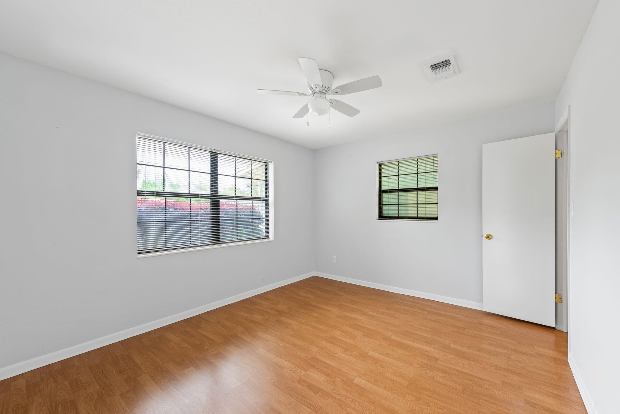 240 W W Lorraine Dr Drive