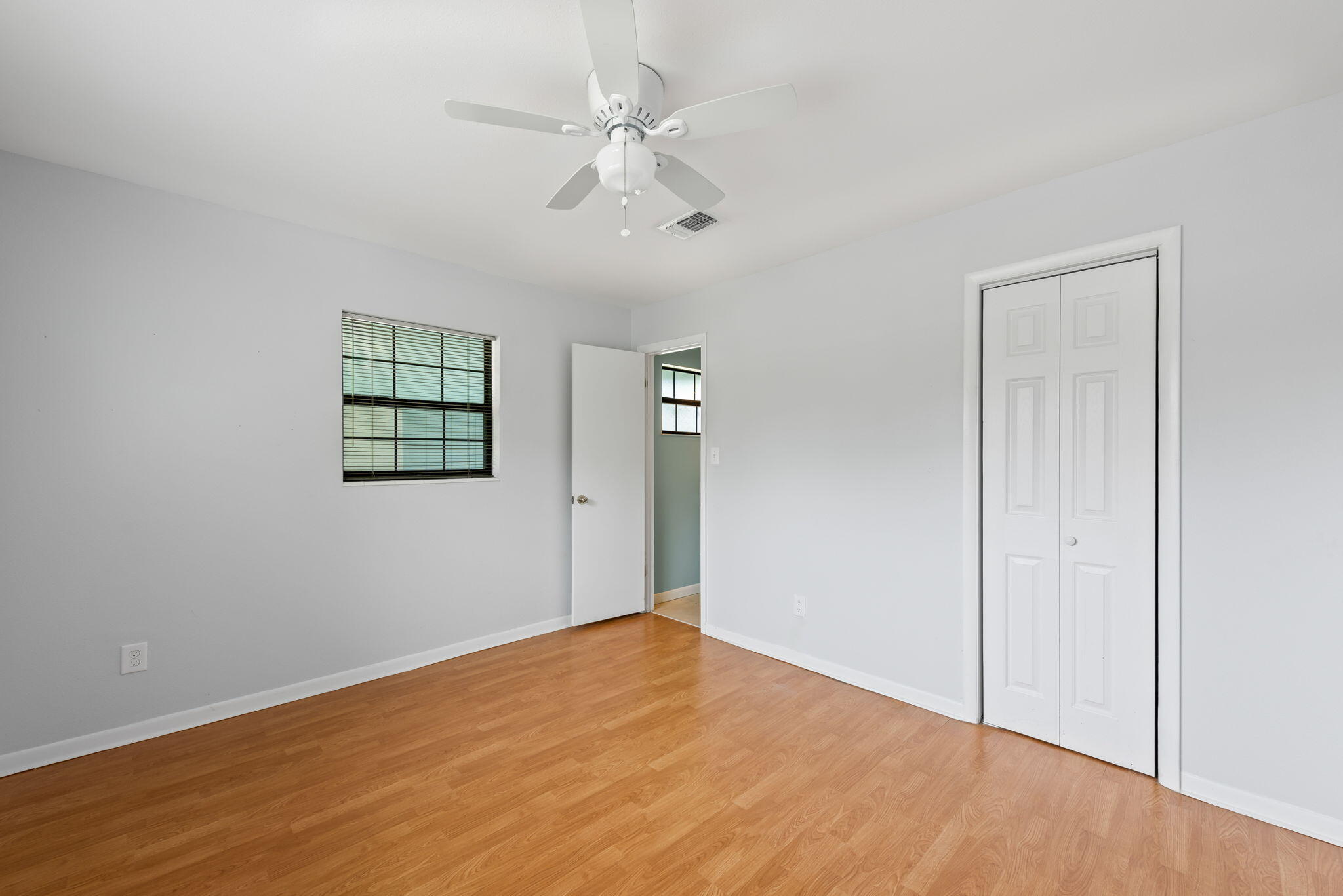 240 W W Lorraine Dr Drive