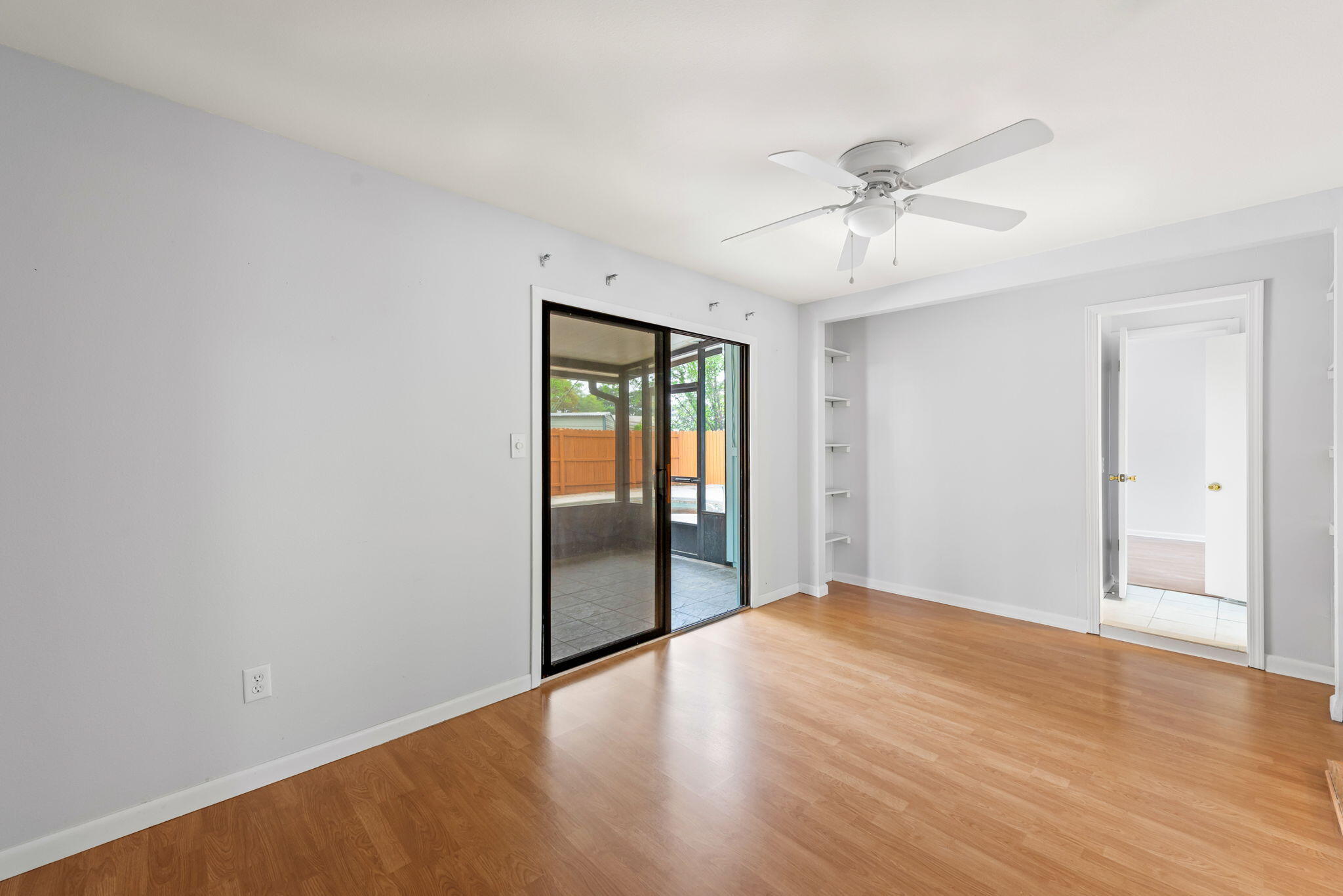 240 W W Lorraine Dr Drive