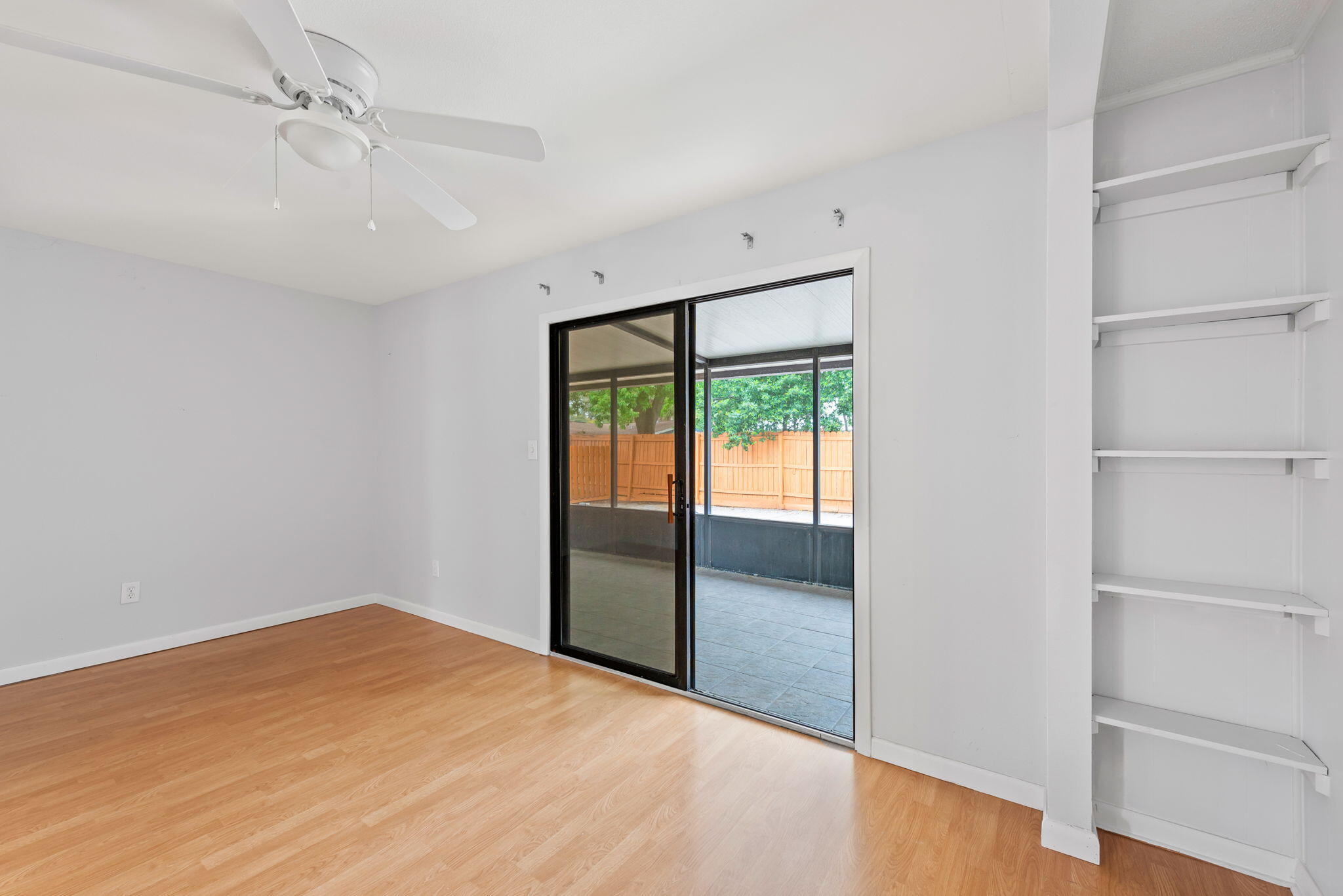 240 W W Lorraine Dr Drive