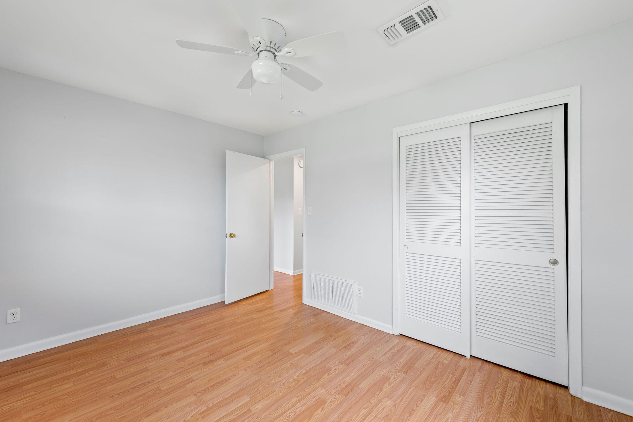 240 W W Lorraine Dr Drive
