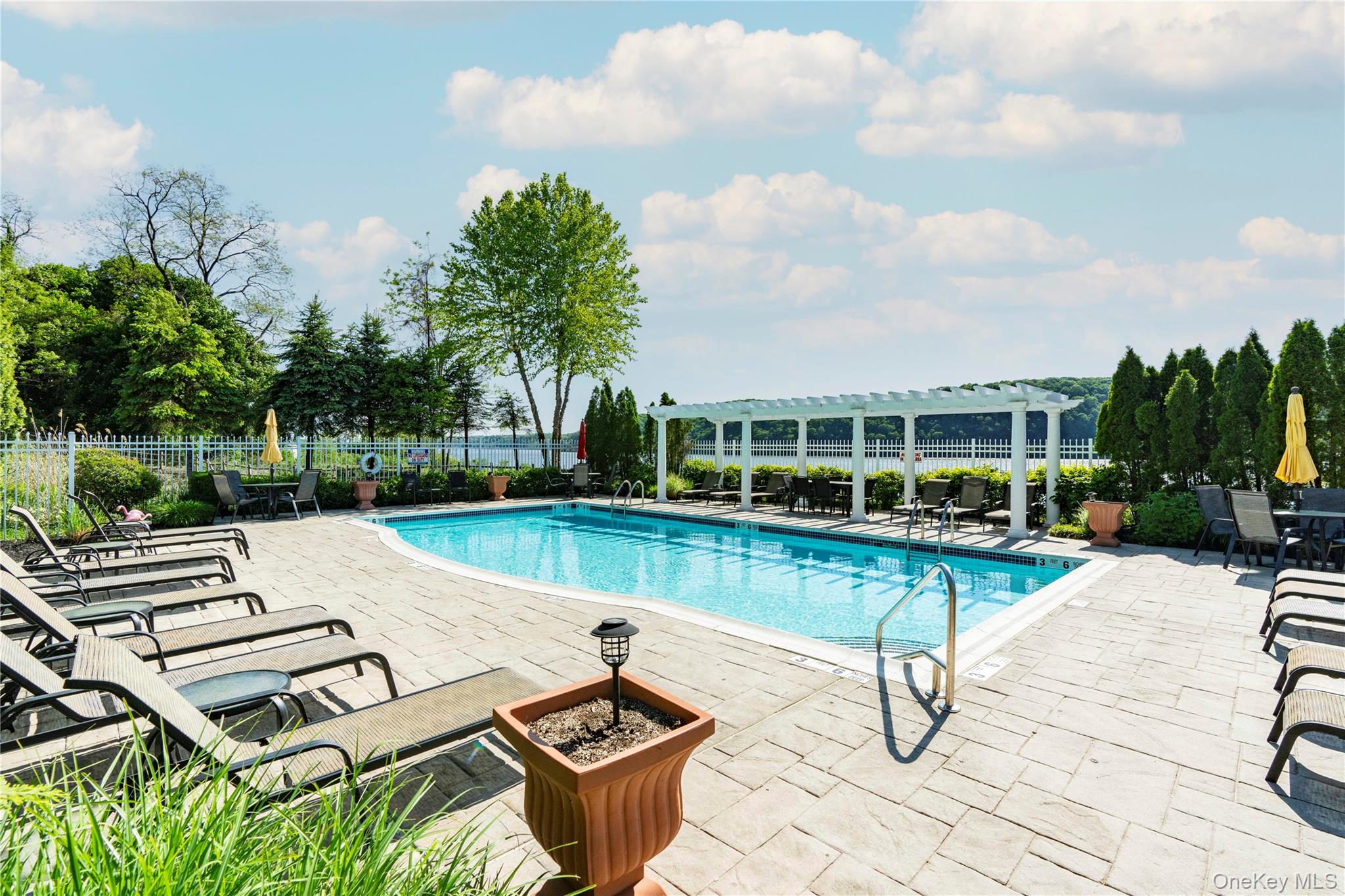 126 Hudson Pointe Drive
