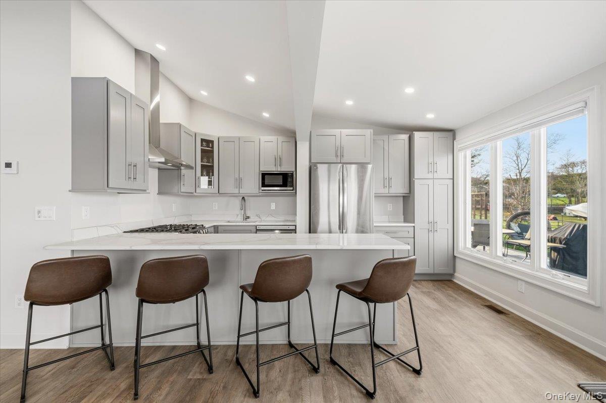 73 W Tiana Road Unit: 11