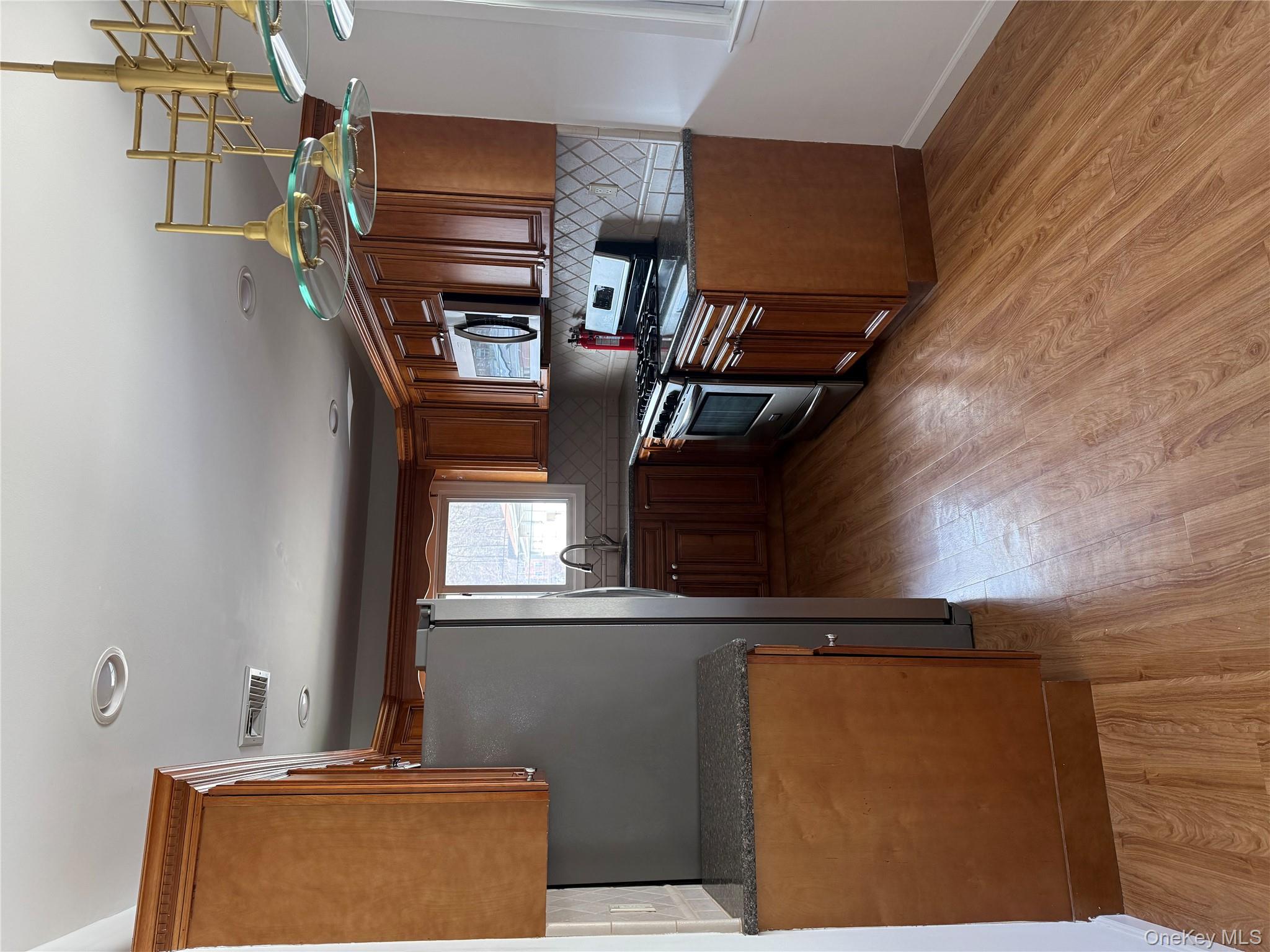 17 Valerie Drive Unit: #3
