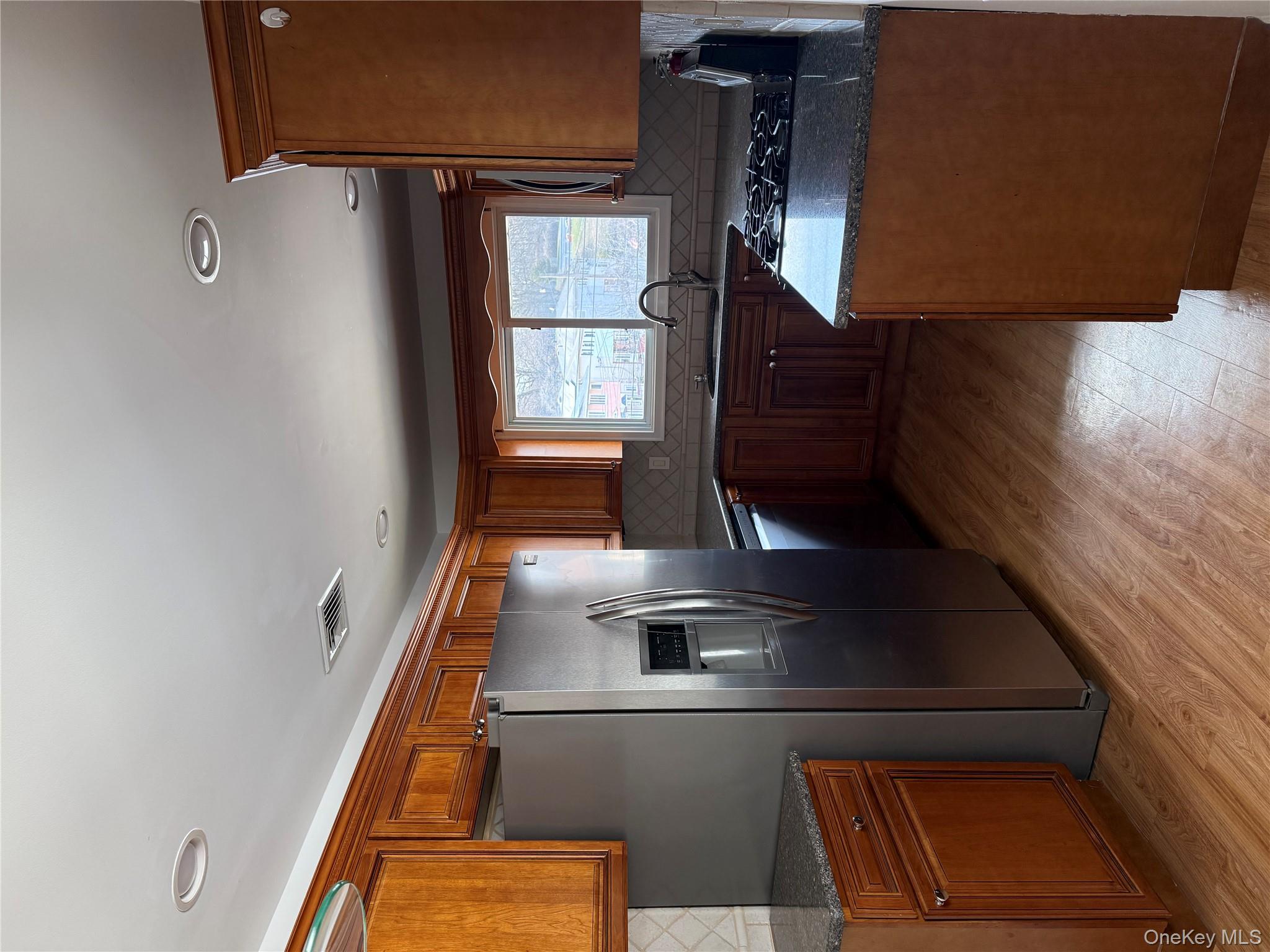 17 Valerie Drive Unit: #3