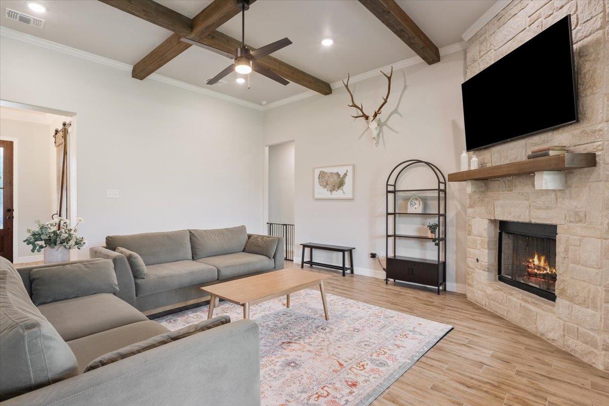 5017 Bella Charca PKWY