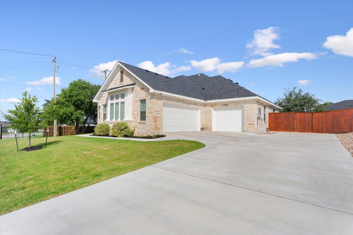 5017 Bella Charca PKWY