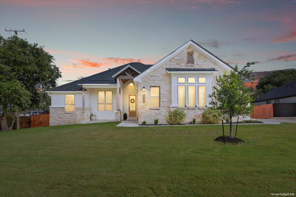5017 Bella Charca PKWY