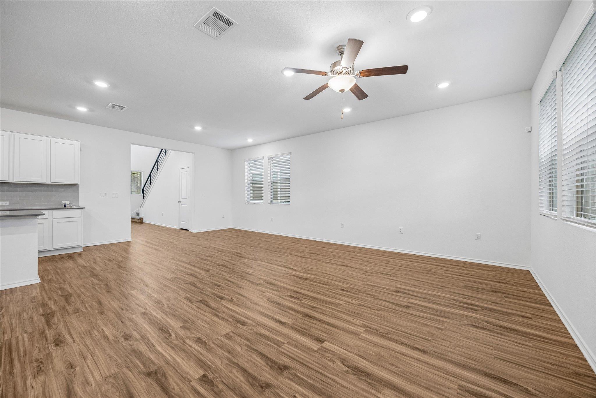 10303 Buster DR
