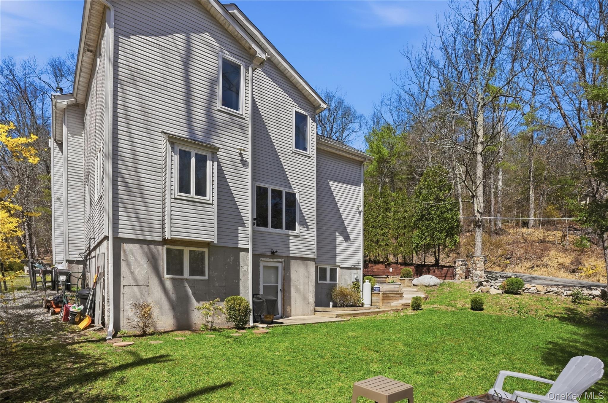 9 Rustic Hills Road