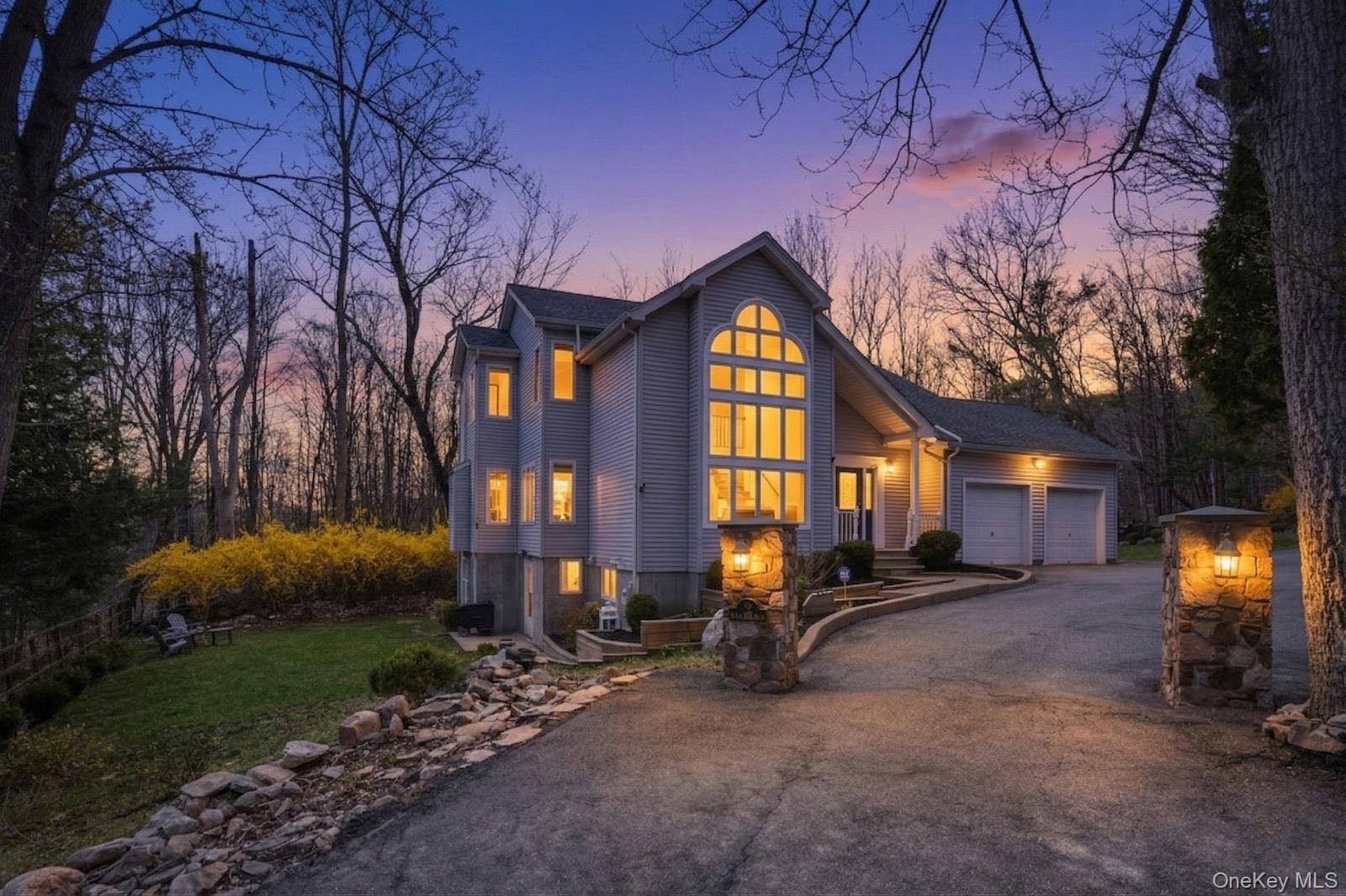 9 Rustic Hills Road