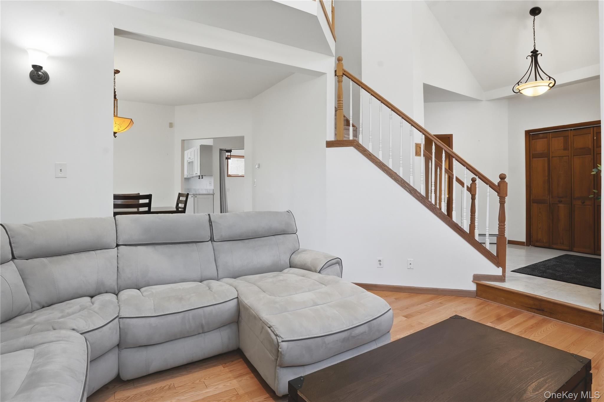 9 Rustic Hills Road