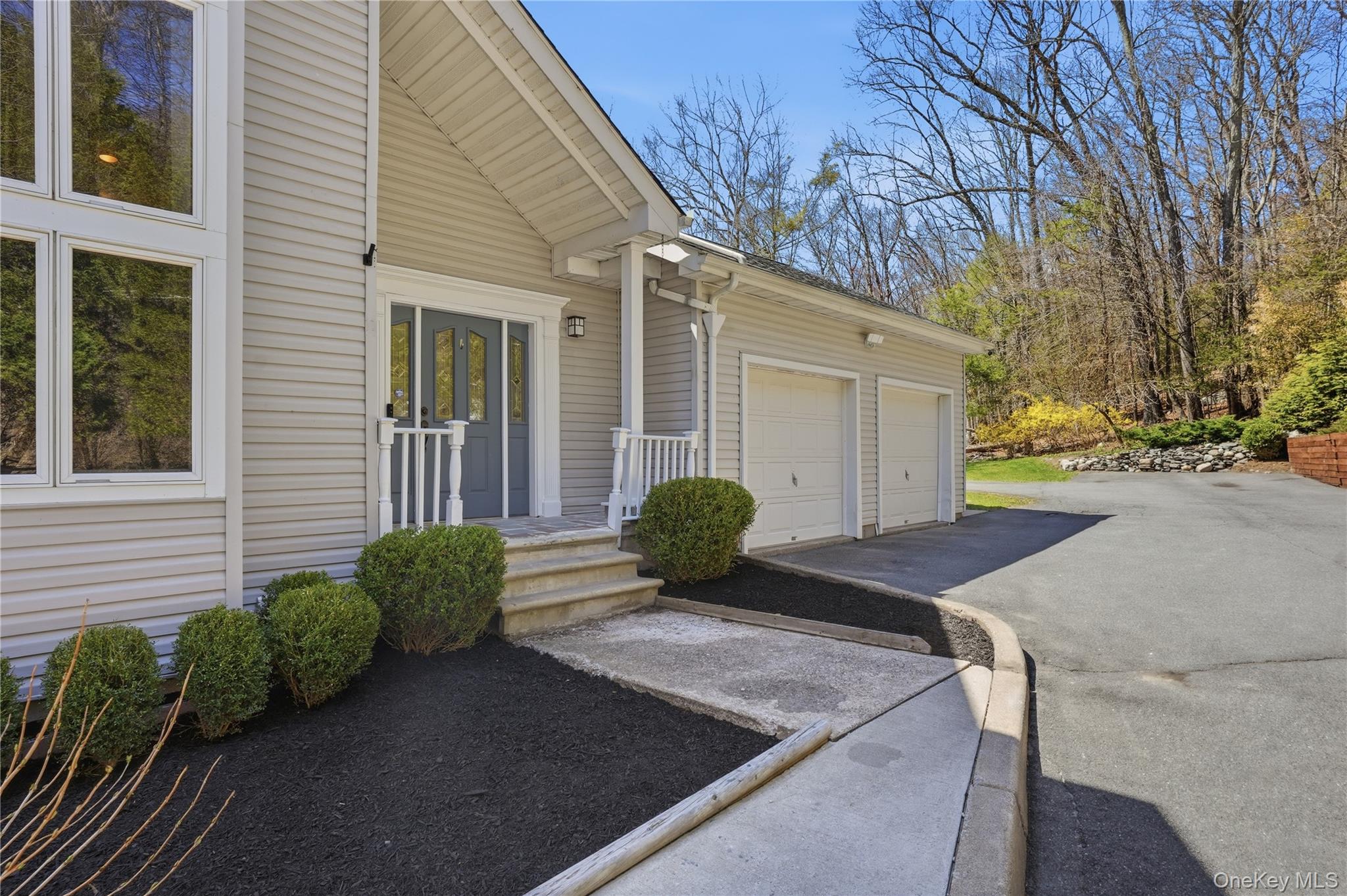 9 Rustic Hills Road