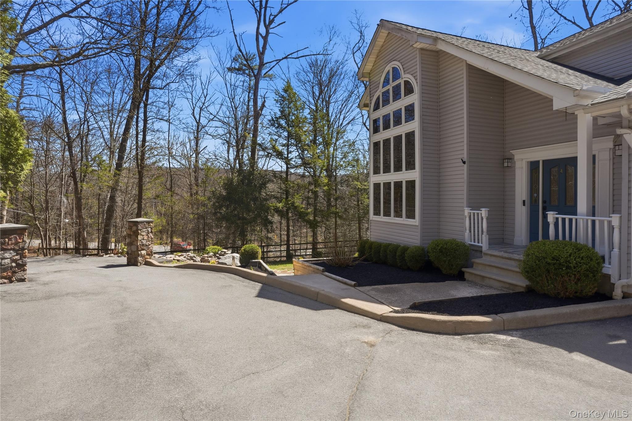 9 Rustic Hills Road