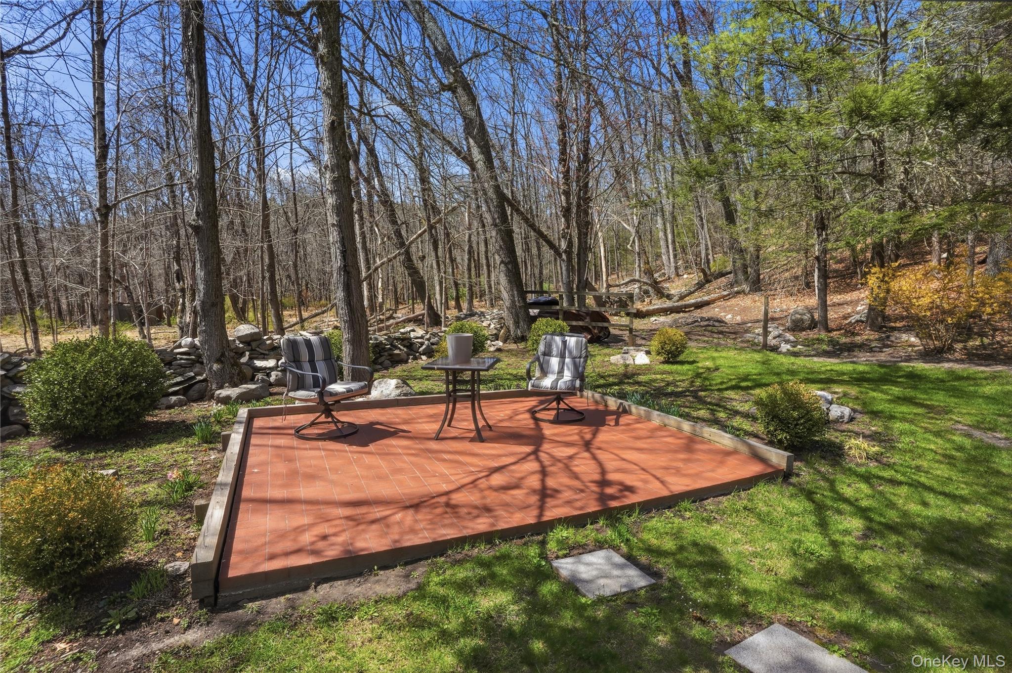 9 Rustic Hills Road