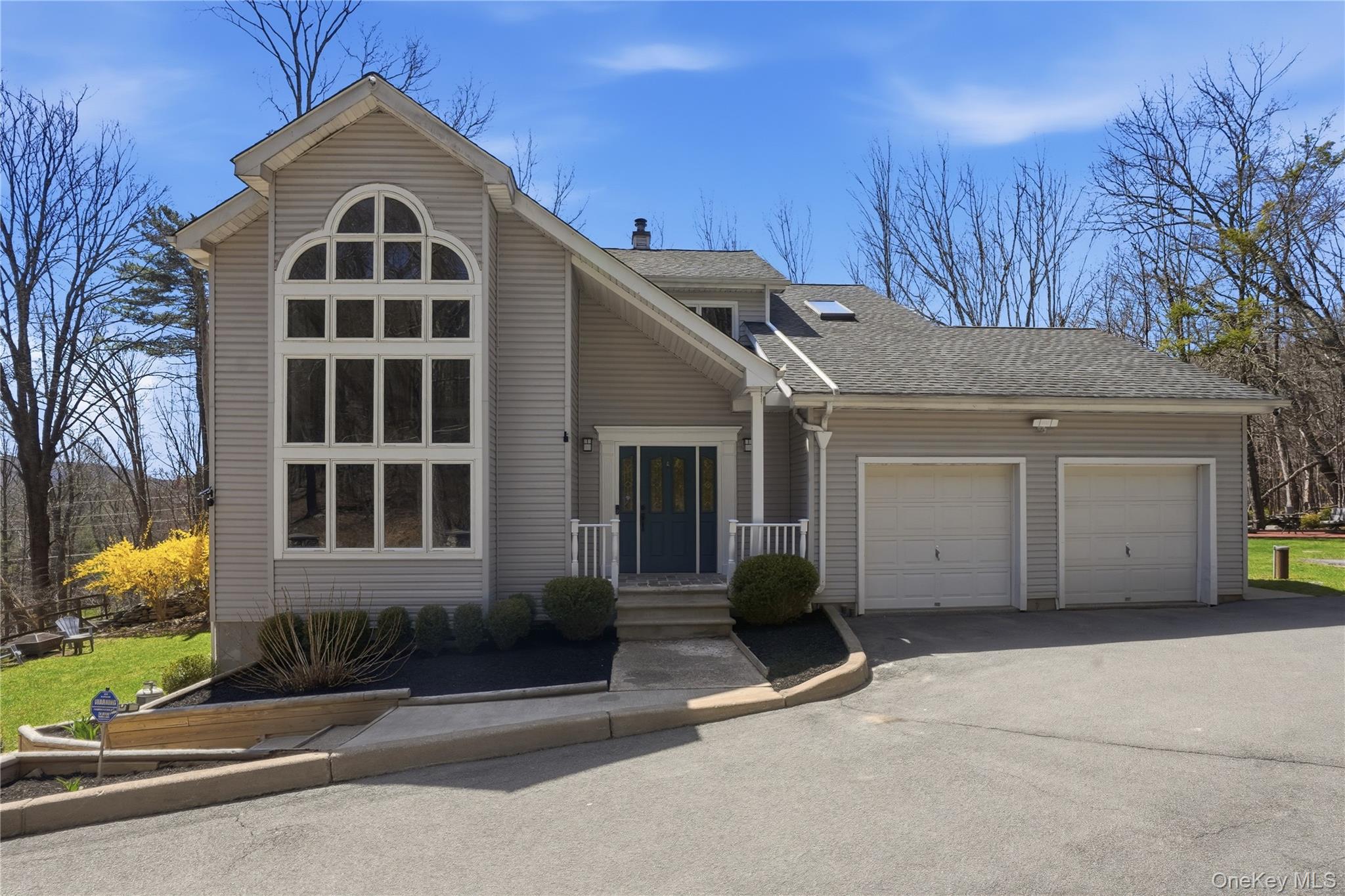 9 Rustic Hills Road