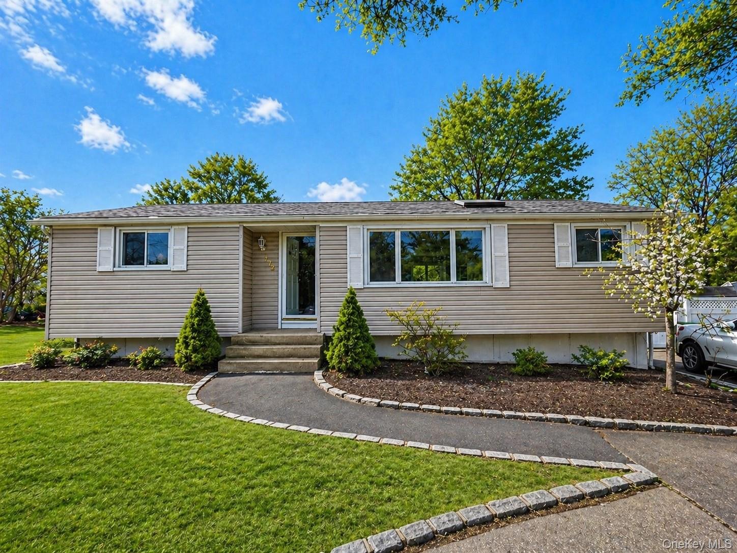 172 Horseblock Road