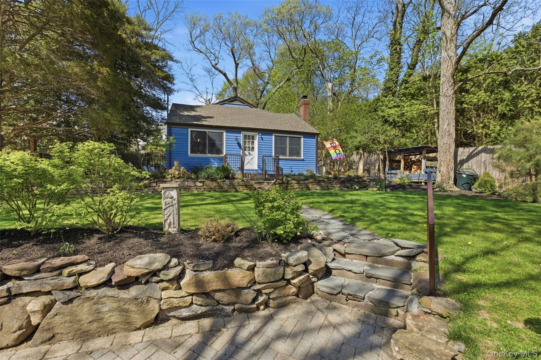 71 Hollow Road