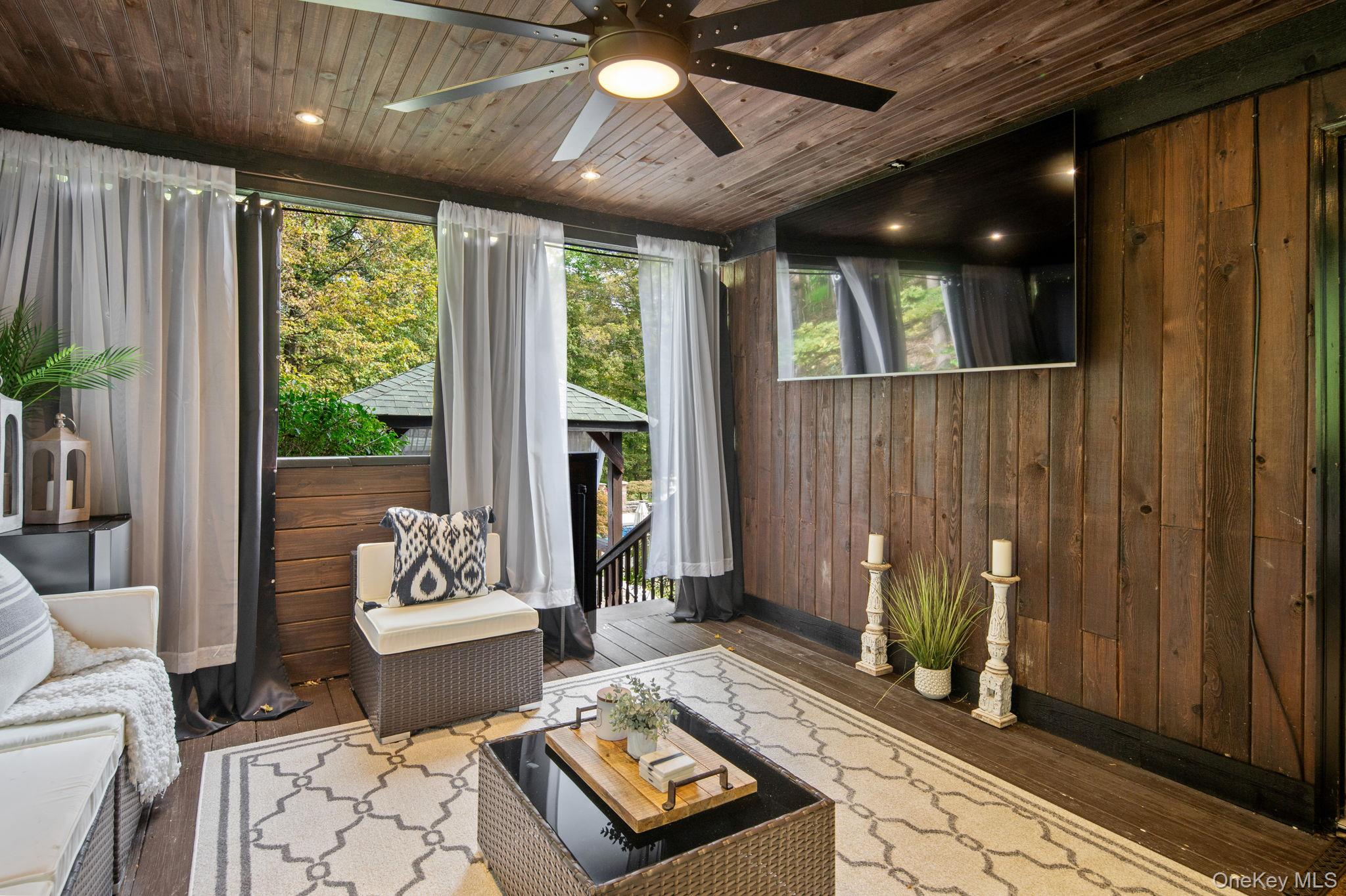 19 Greentree Lane