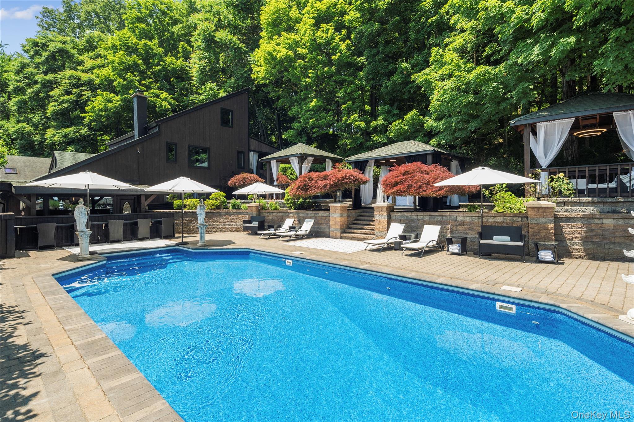 19 Greentree Lane