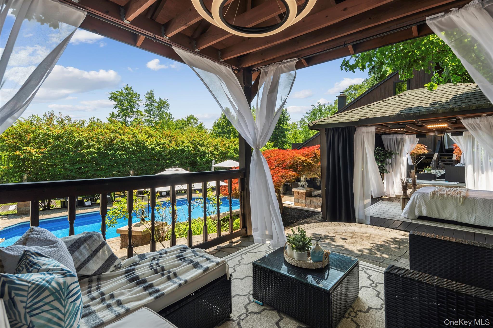19 Greentree Lane