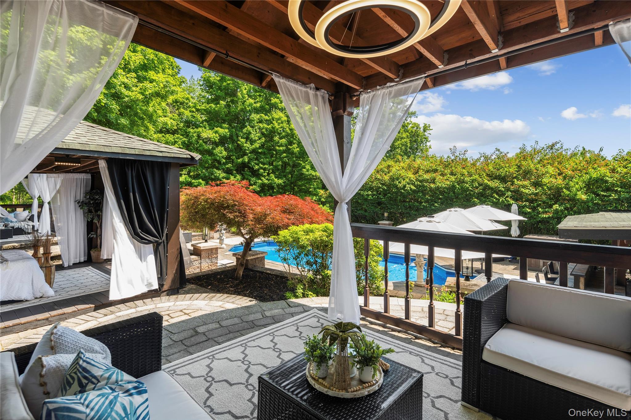 19 Greentree Lane
