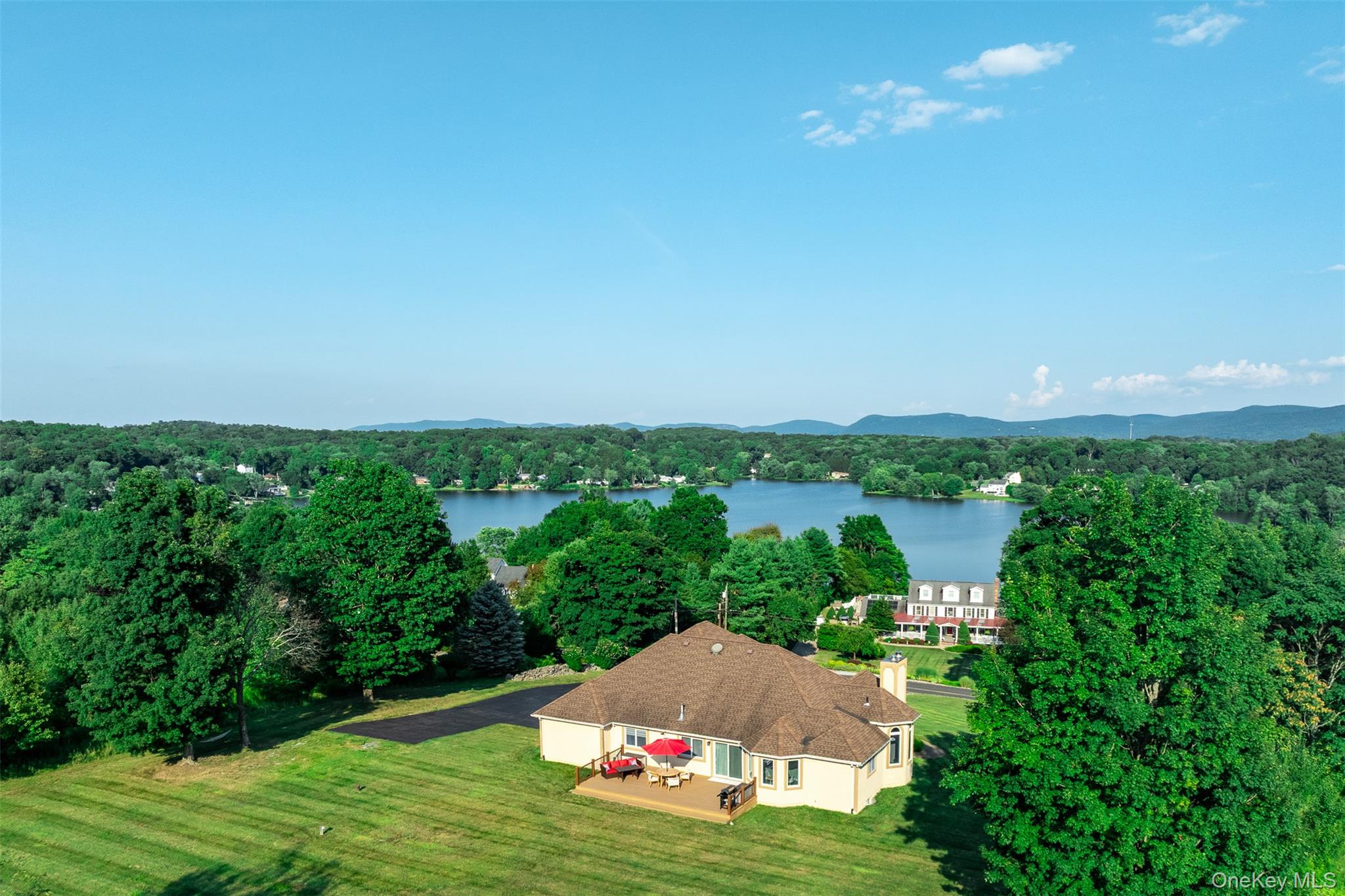 67 Lake Road