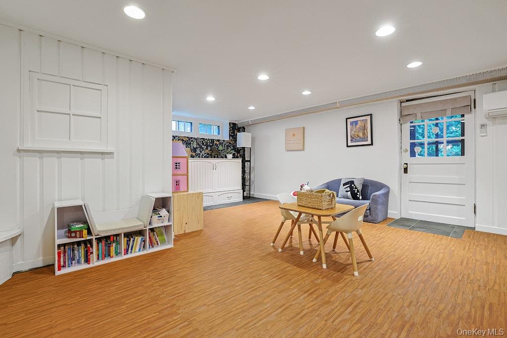 541 Second Avenue