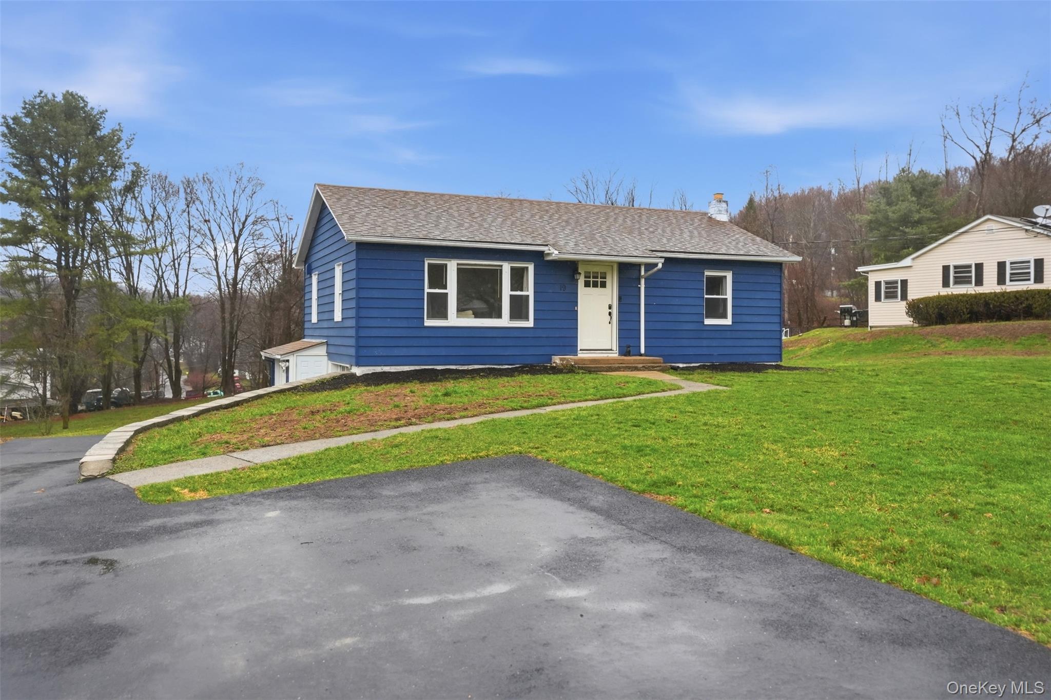 19 Reservoir Avenue