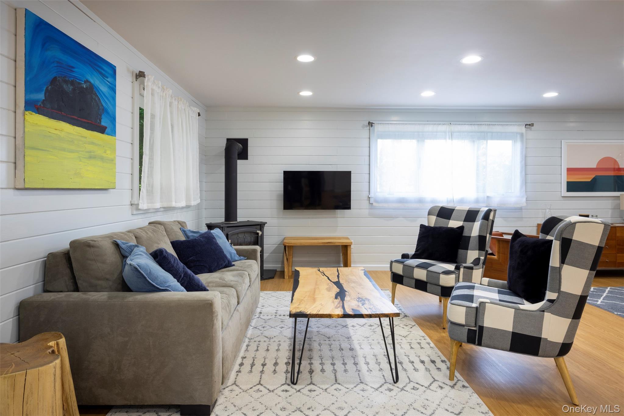 15-17 Broadview Road