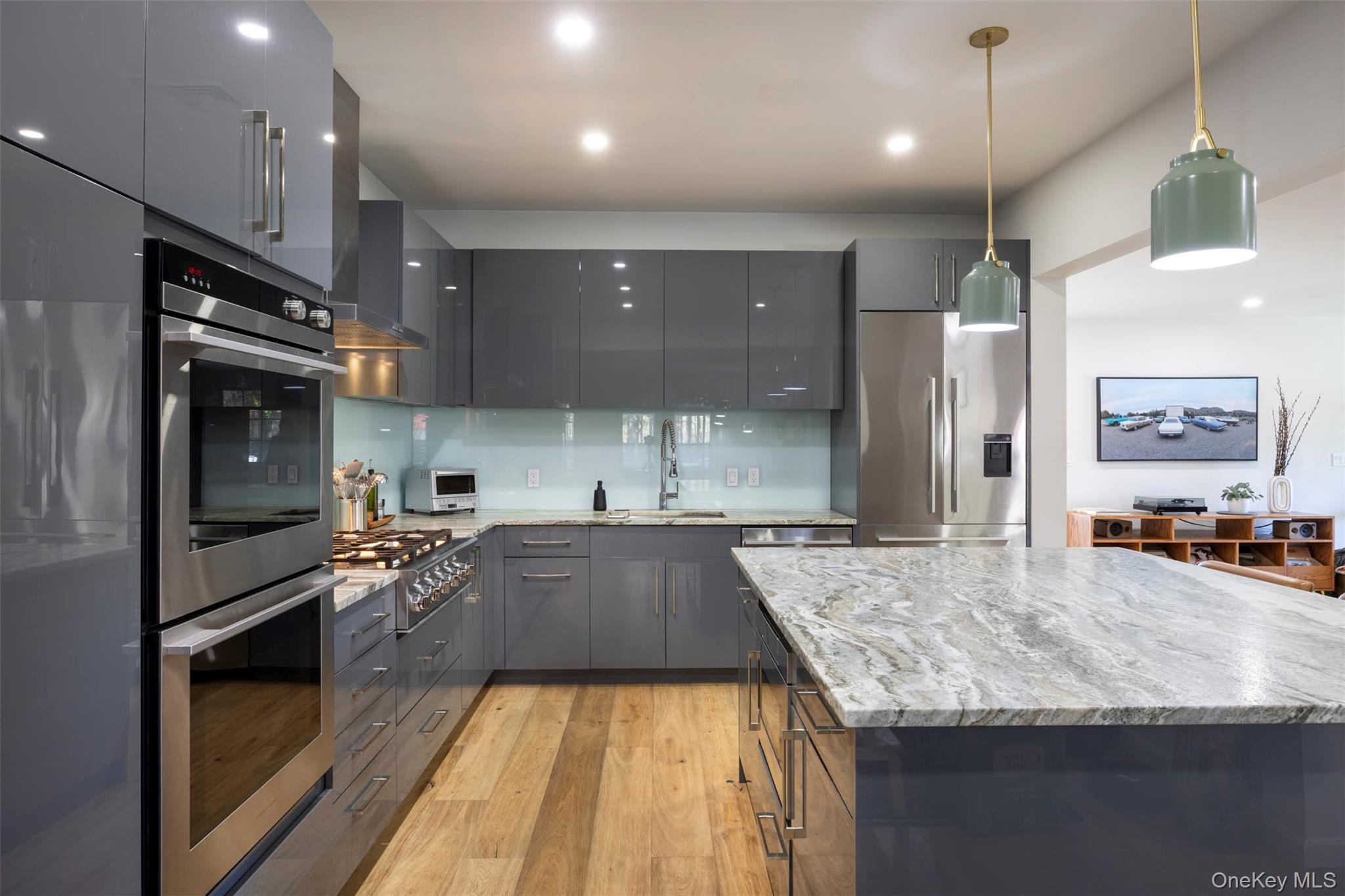 15-17 Broadview Road