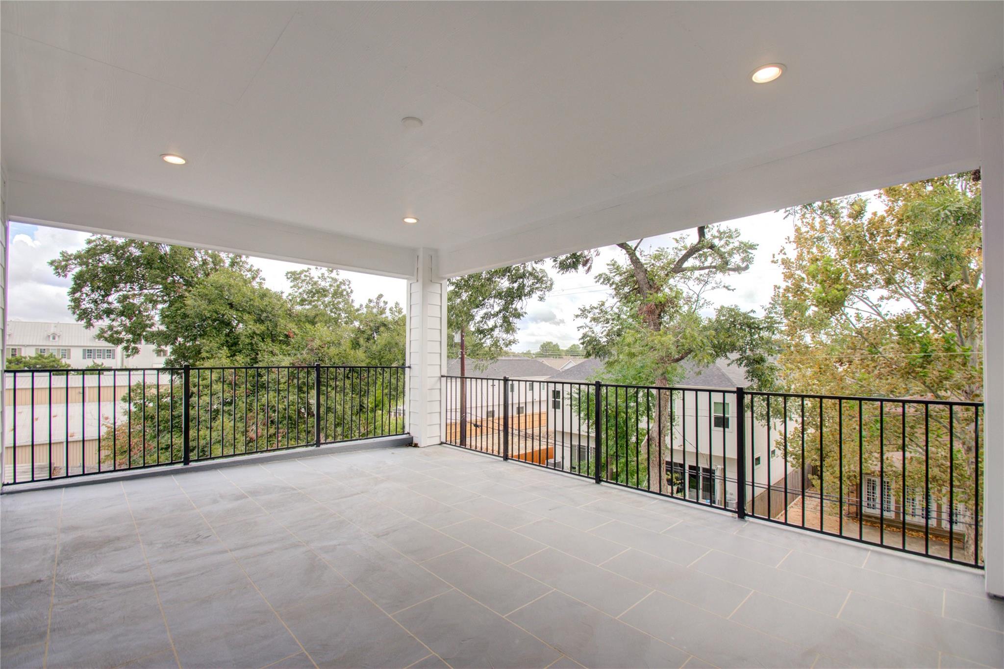 110 E 28th Street