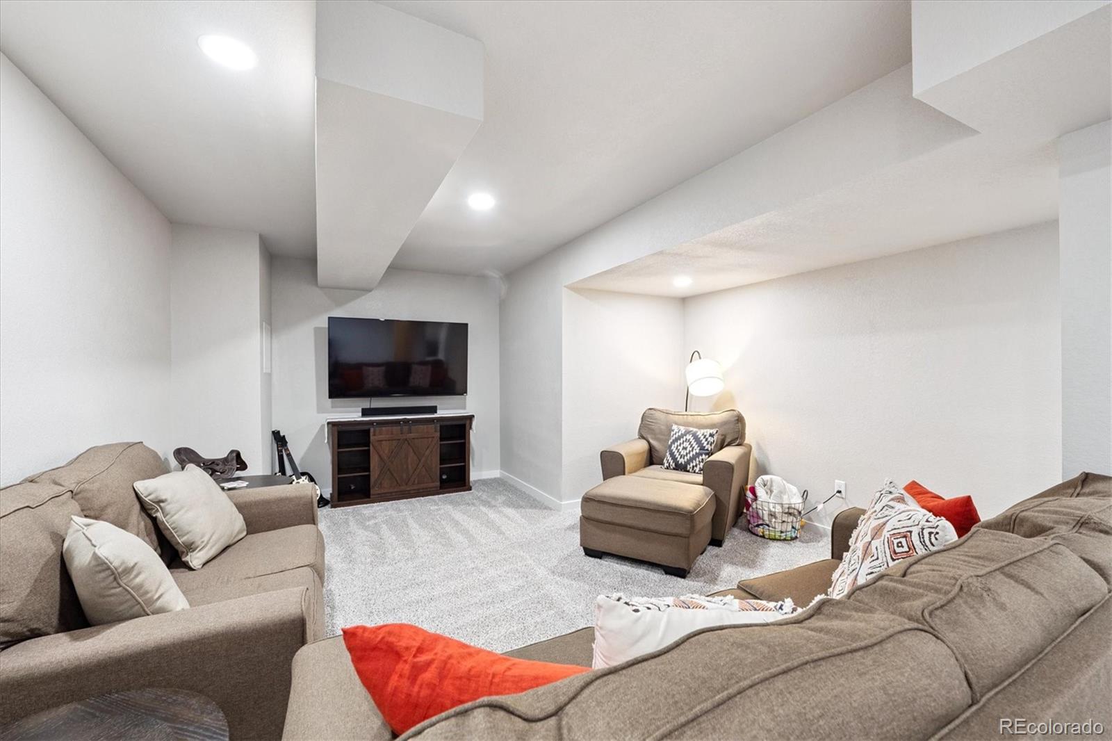2758 Shikra Place