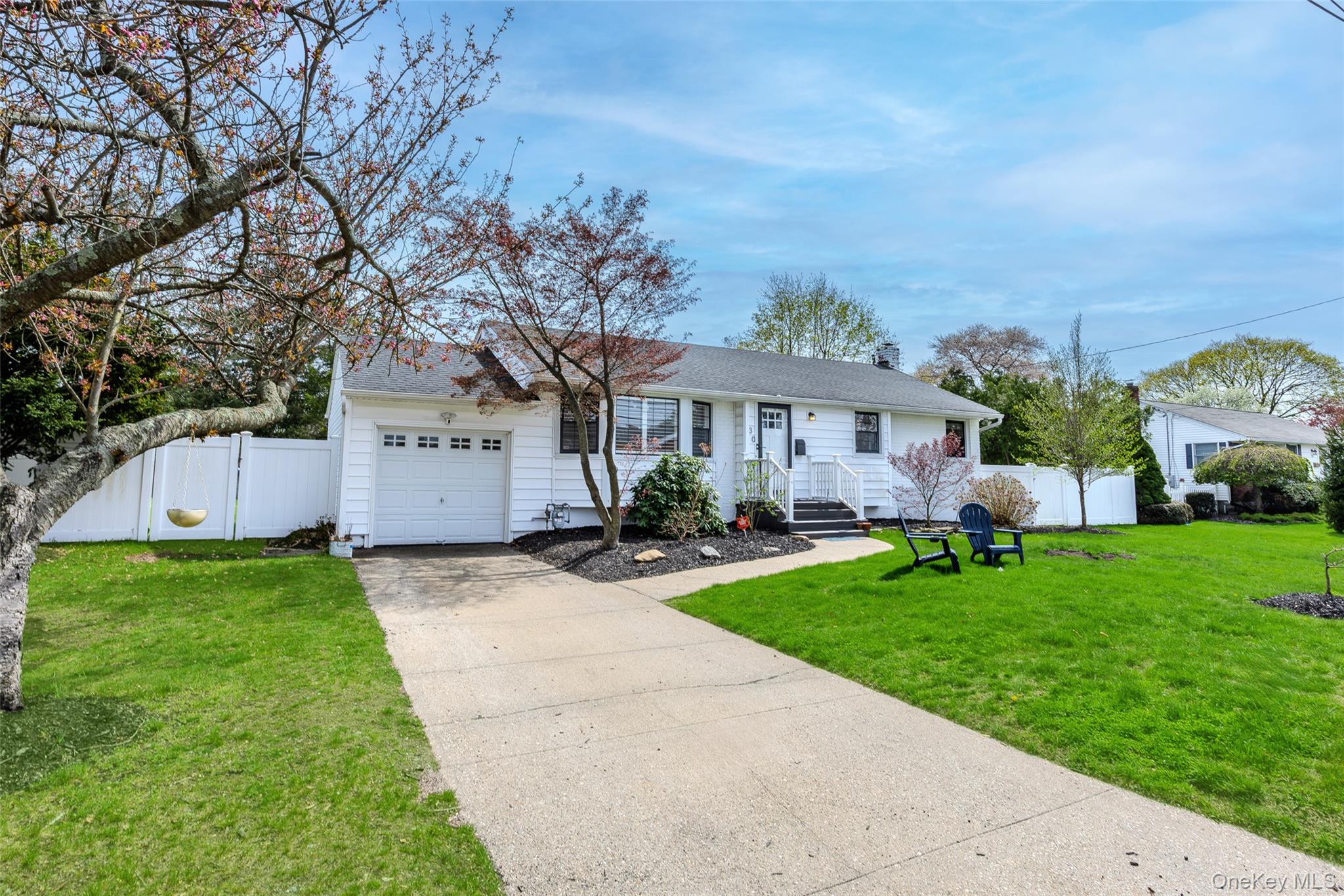 30 Clay Pitts Road