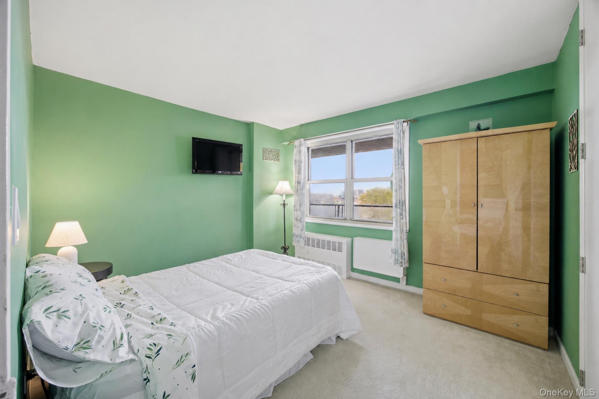 400 Cozine Avenue Unit: 5E